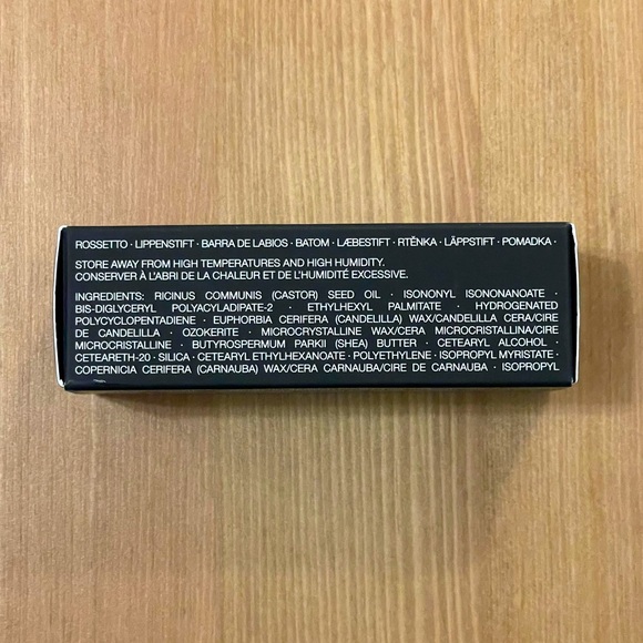 NARS Audacious Lipstick in Stefania - Picture 8 of 9